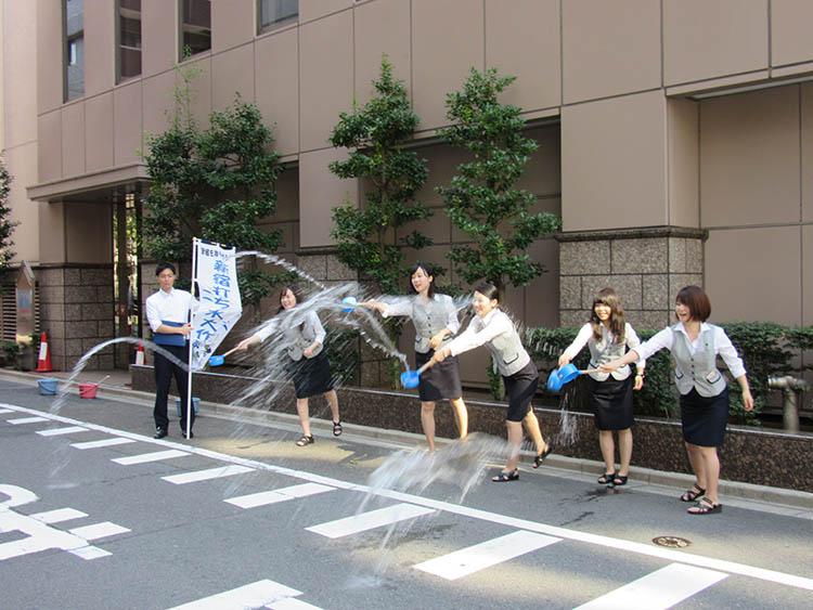 新宿区打ち水大作戦